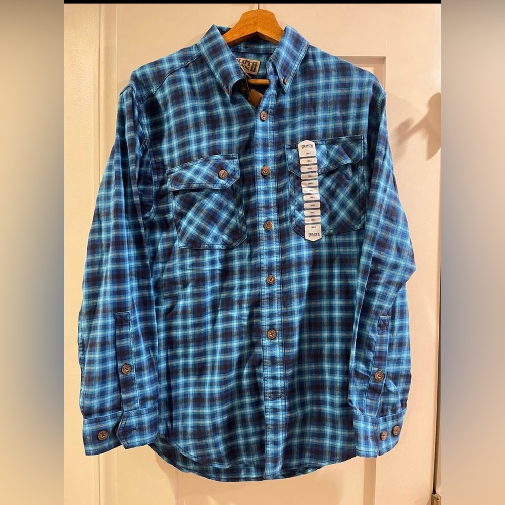 Duluth Mens swingin’ wicking flannel plaid button down shirts-both included!